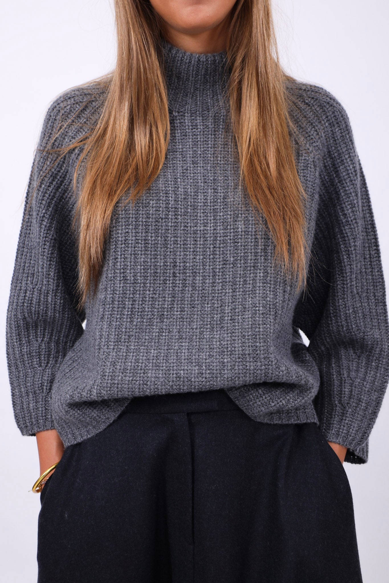 A matter of the heart: Pullover Knit Metal