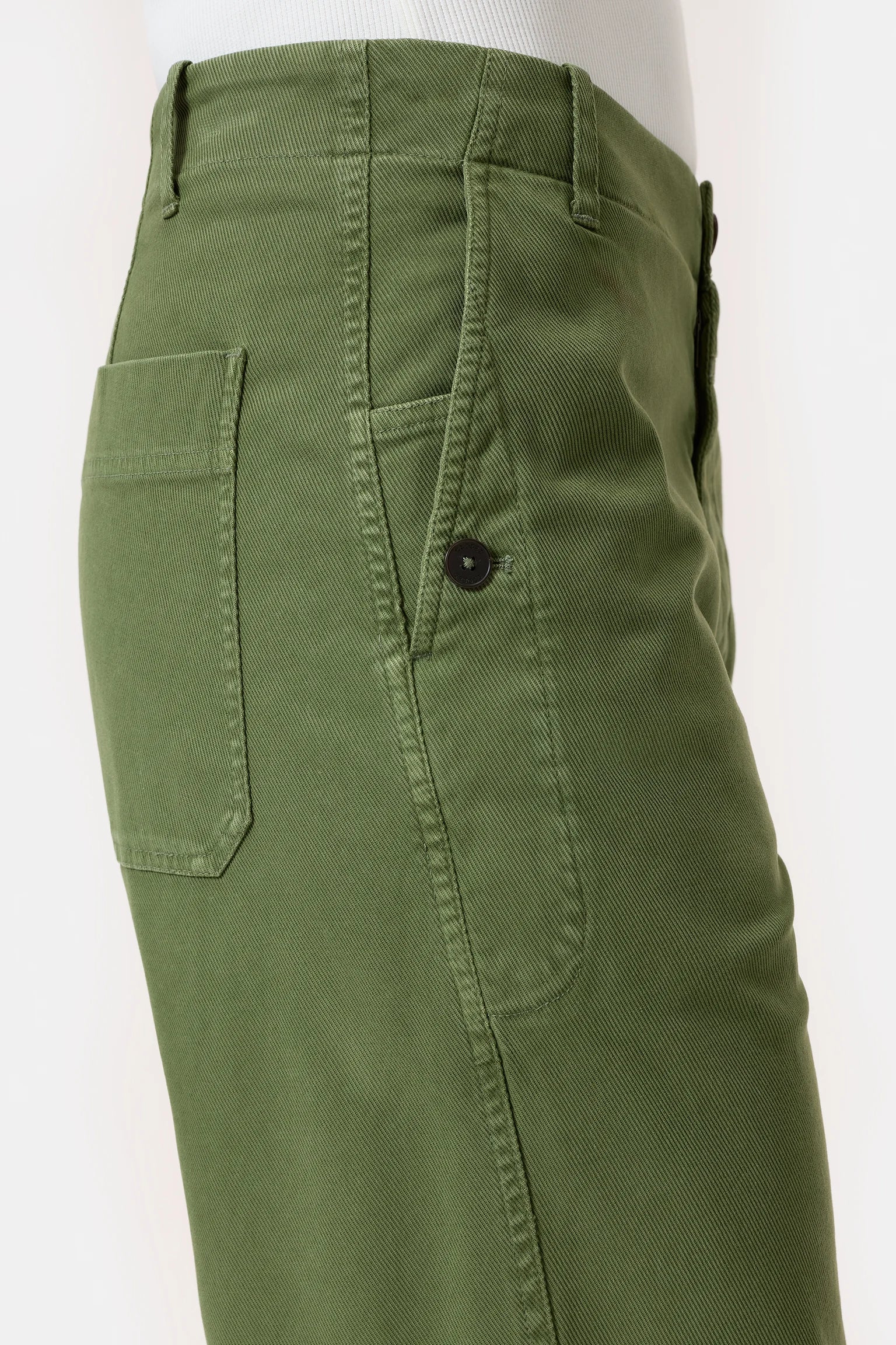 Closed Rovea Army Green Trousers