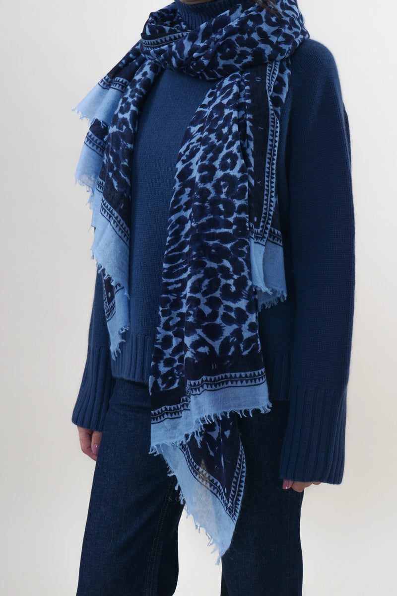 Friendly Hunting Tuch Felted Stole Cheetah Indigo