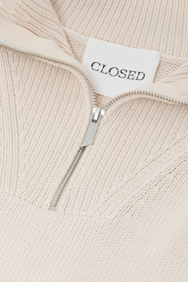 Closed sweater