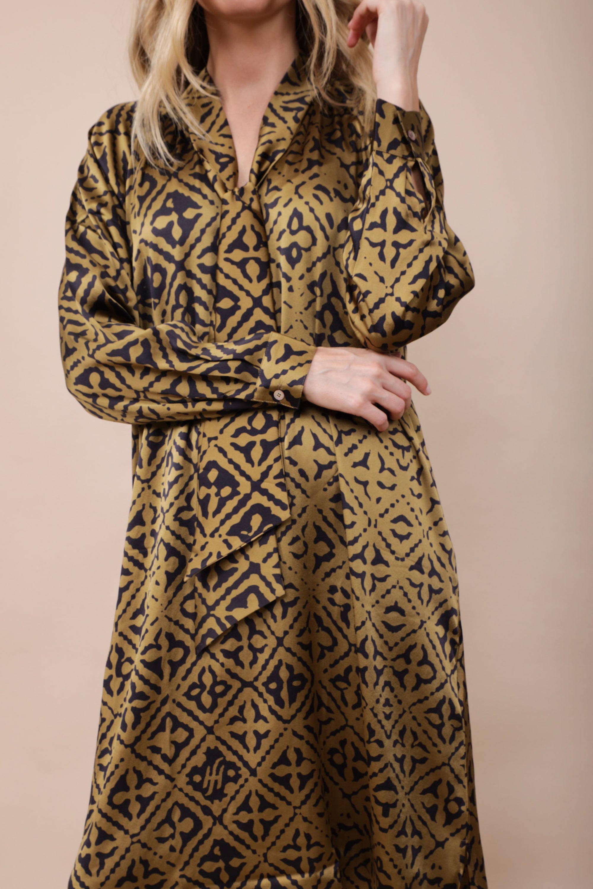 Friendly Hunting Dress Cara