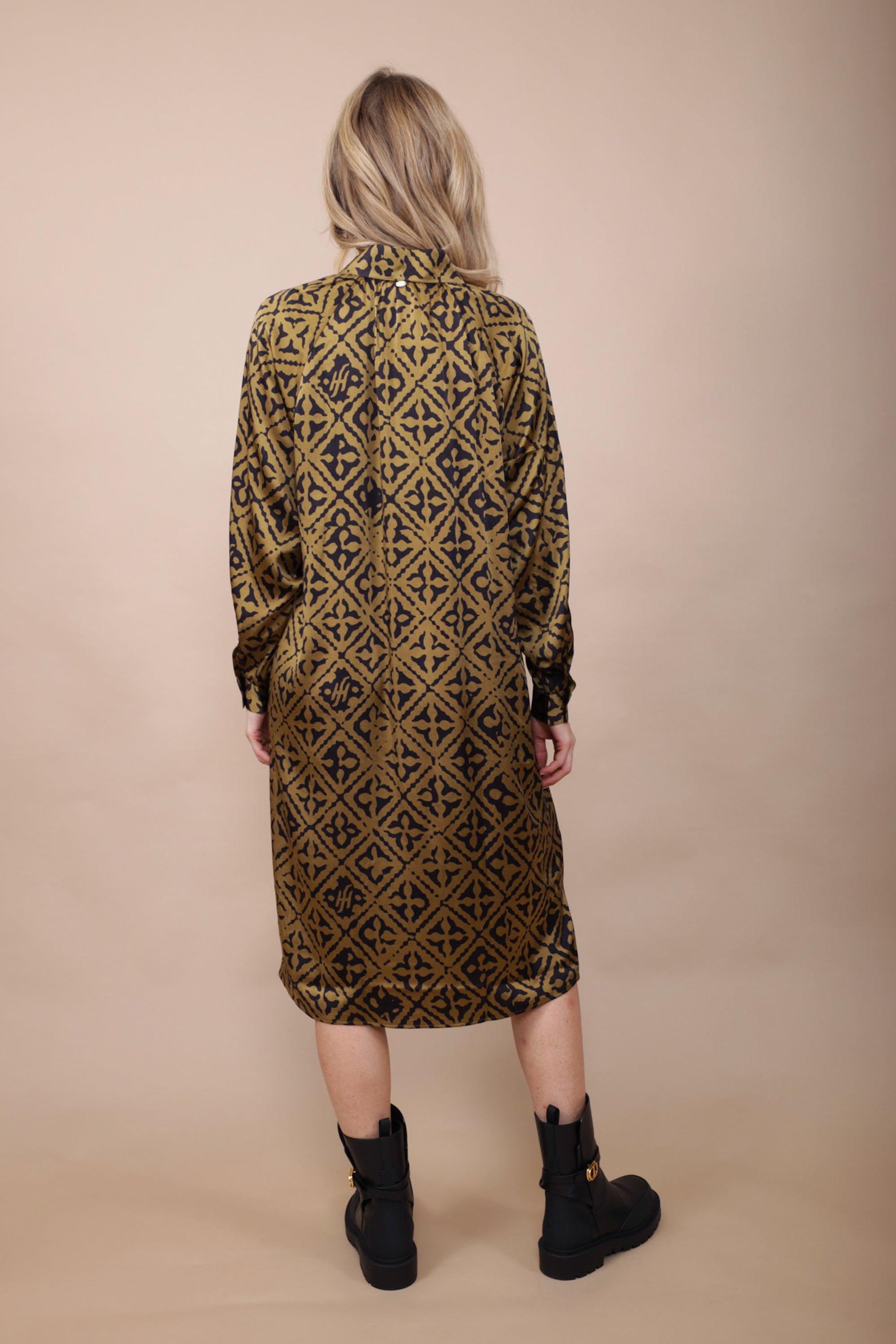 Friendly Hunting Dress Cara