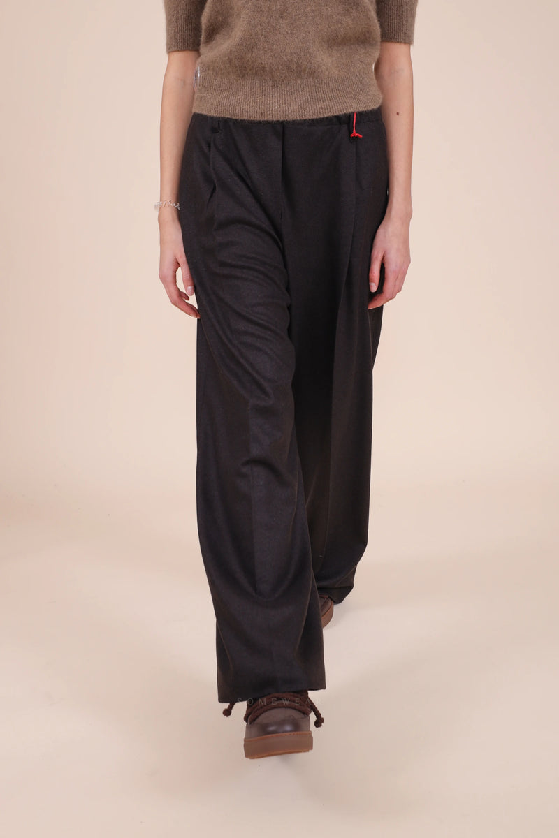 Liviana Conti Hose Estra