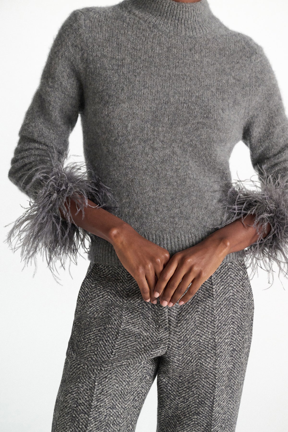 Dorothee Schumacher Manschetten Feathered Whisper Grey